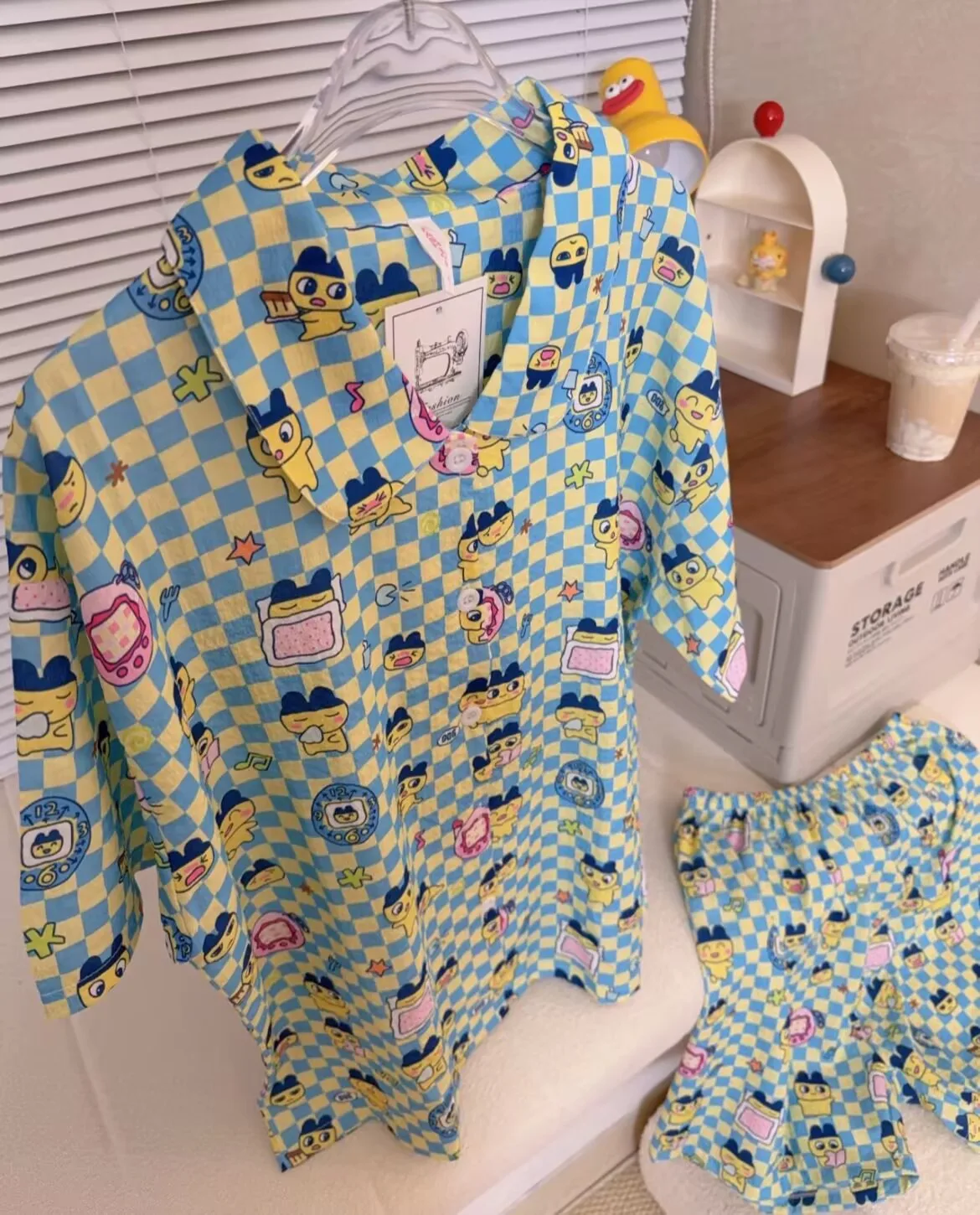 

Летний пижамный комплект Tamagotchi для девочек — милый синий топ с короткими рукавами, шорты и брюки, домашняя одежда из 3 предметов