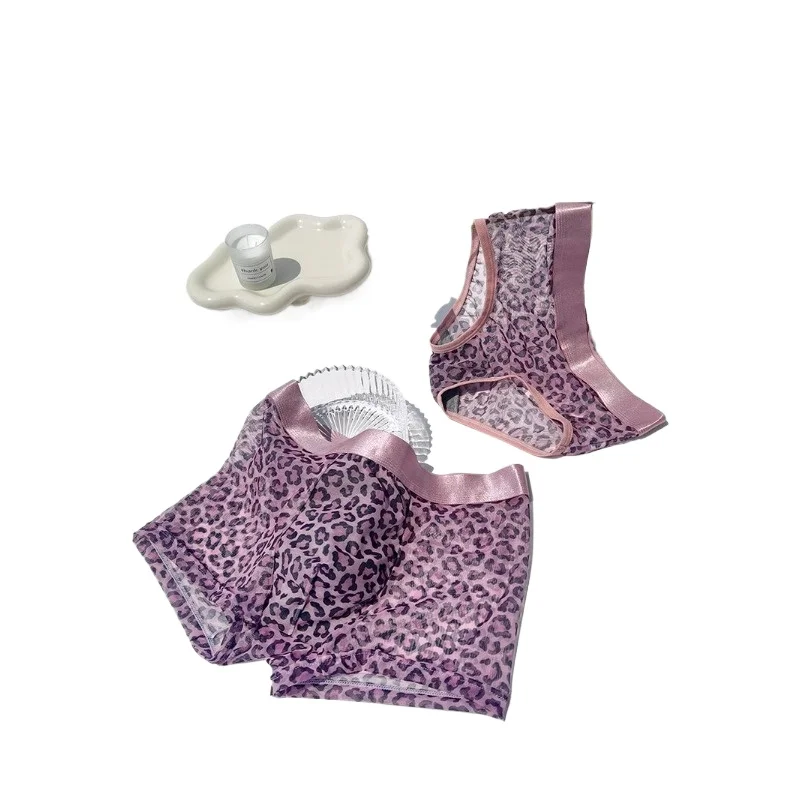 Sexy Sultry Breathable Comfortable Without Restraining The Waist Men's and Women's Styles High-value Leopard  Couple Underwear