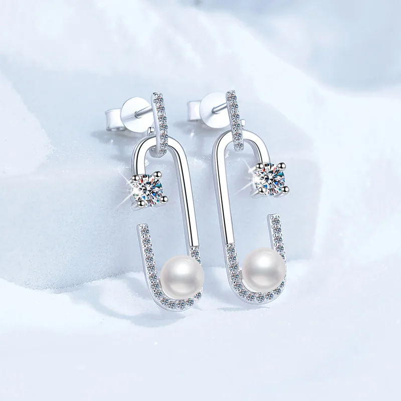 

Platinum PT950 18K Gold Moissanite Earrings, Natural Freshwater Pearl Earrings, Personalized Pin, Light Luxury, High-end Feel