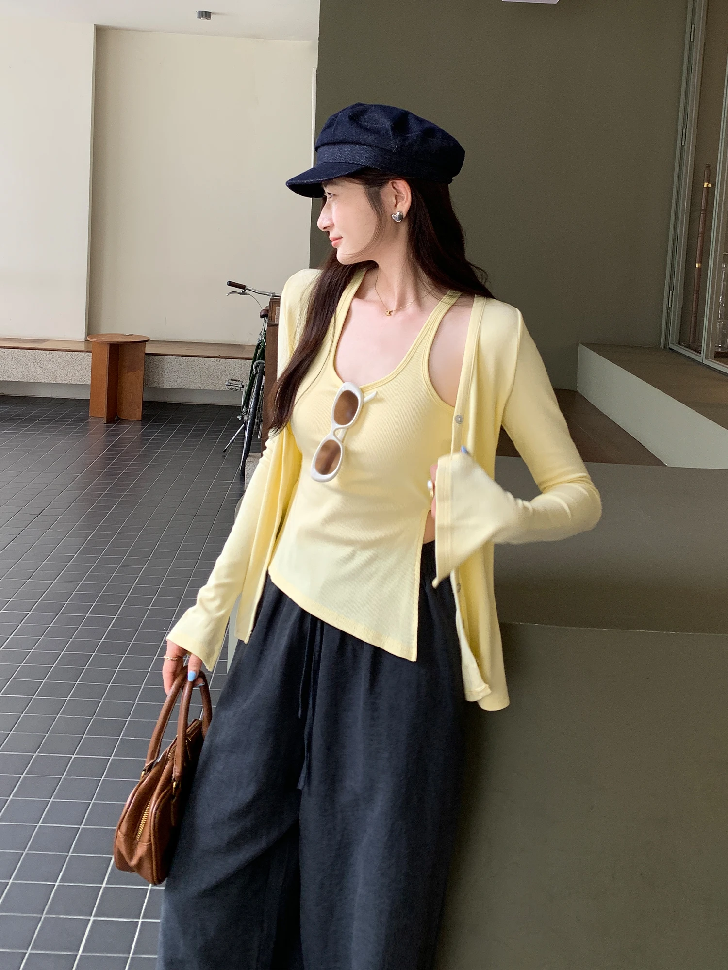 Chic Women's Strap Vest Top with Chest Pad Sunscreen Two-Piece Set Stylish Autumn New Arrival Spicy Girl Style Button Design