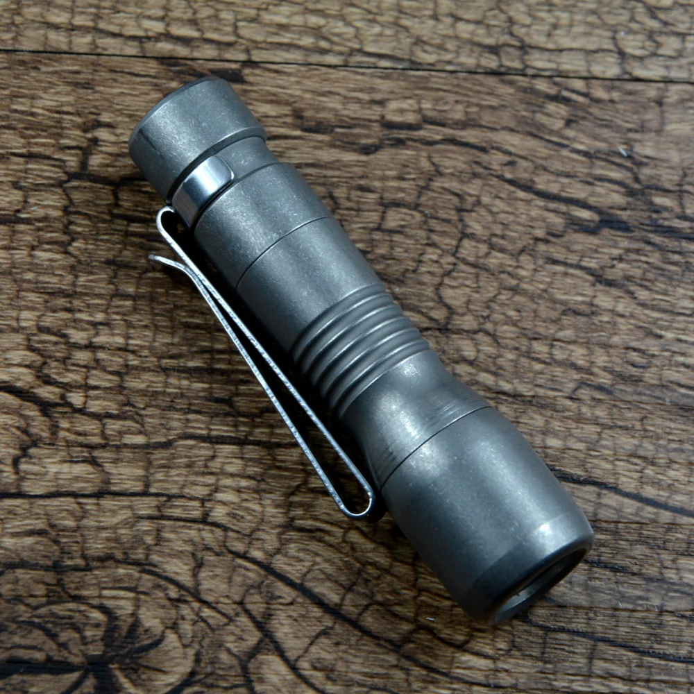 

TWOSUN LED05 Фонарик Cree Led Титановый сплав для ежедневного кемпинга и пешего туризма