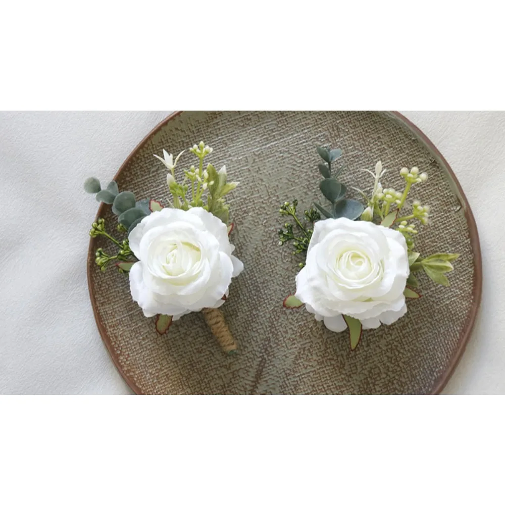 ホワイトブートニア 男性用 新郎 花婿の付添人 ベストマン ゲスト ブートニア 造花 シルク ローズ 結婚式 プロム セレモニー用