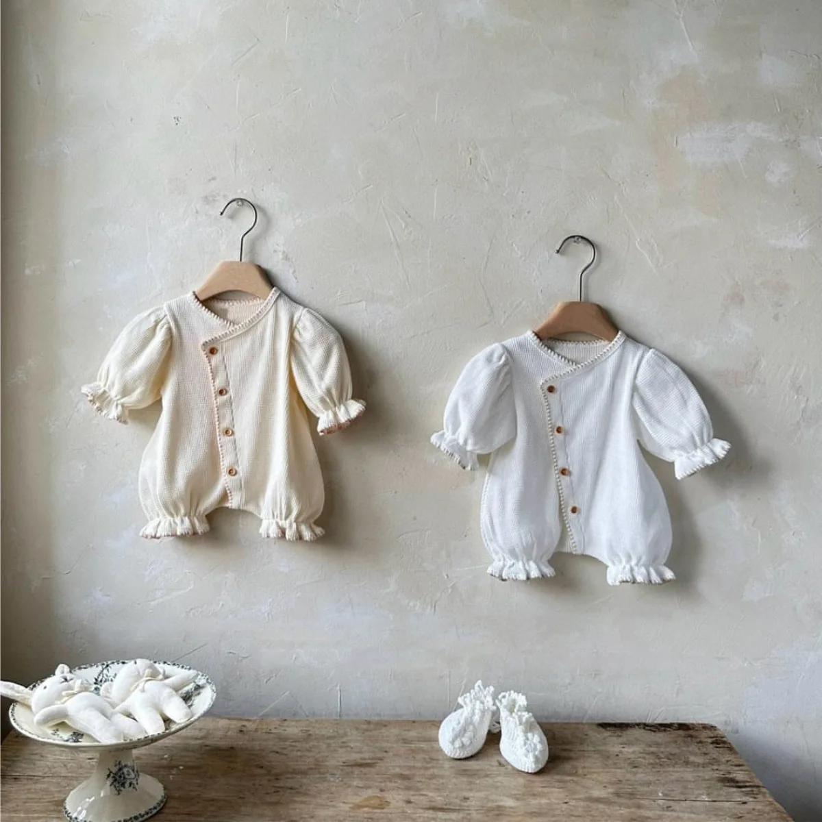 

2026 весенний новый детский комбинезон с длинными рукавами, однотонный милый вафельный хлопковый комбинезон для маленьких девочек, свободная повседневная одежда для новорожденных, От 0 до 24 месяцев