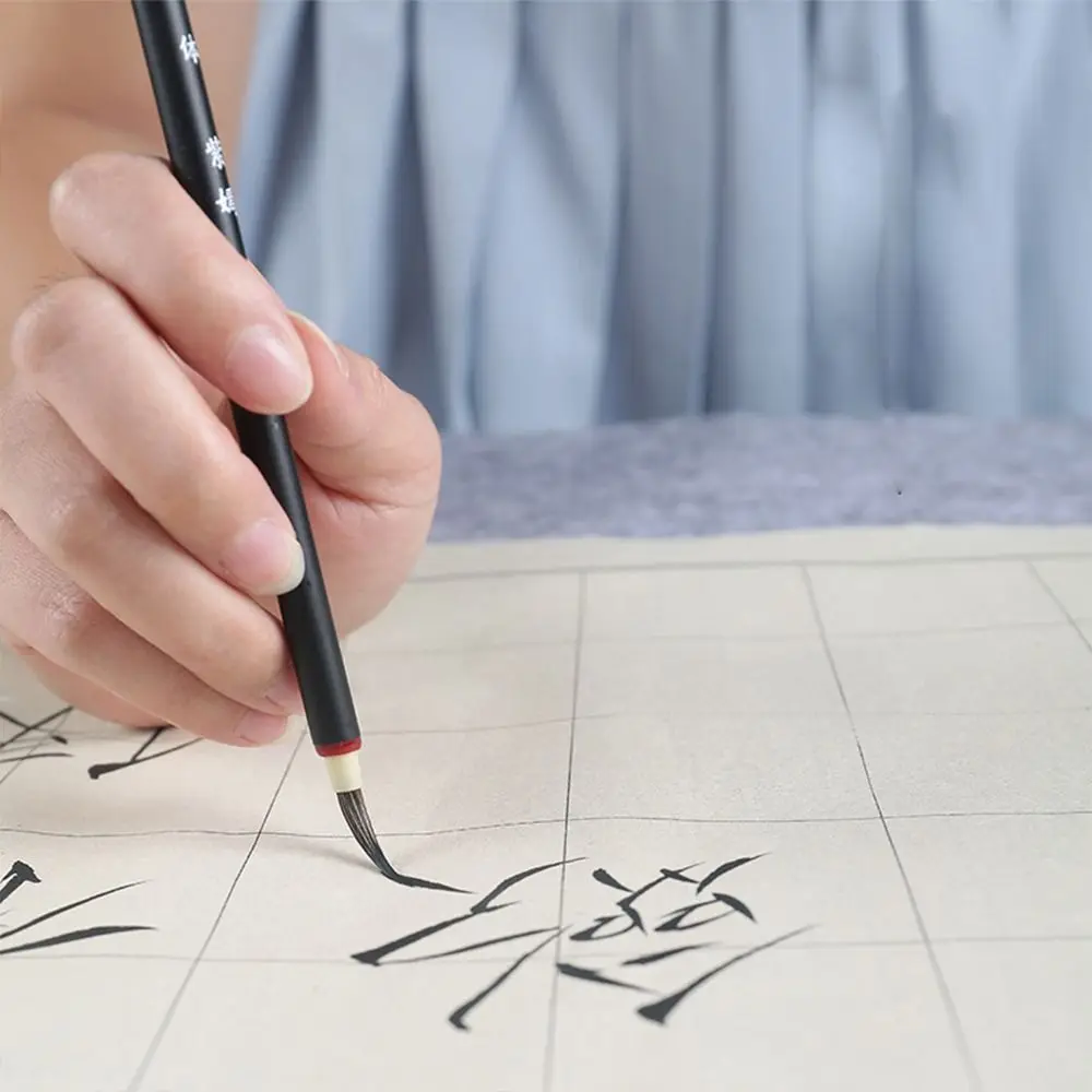 

Student Oil Painting Artist Painting Practice Hook Line Fine Paint Brush Script Writing Brush Chinese Brushes Calligraphy Brush