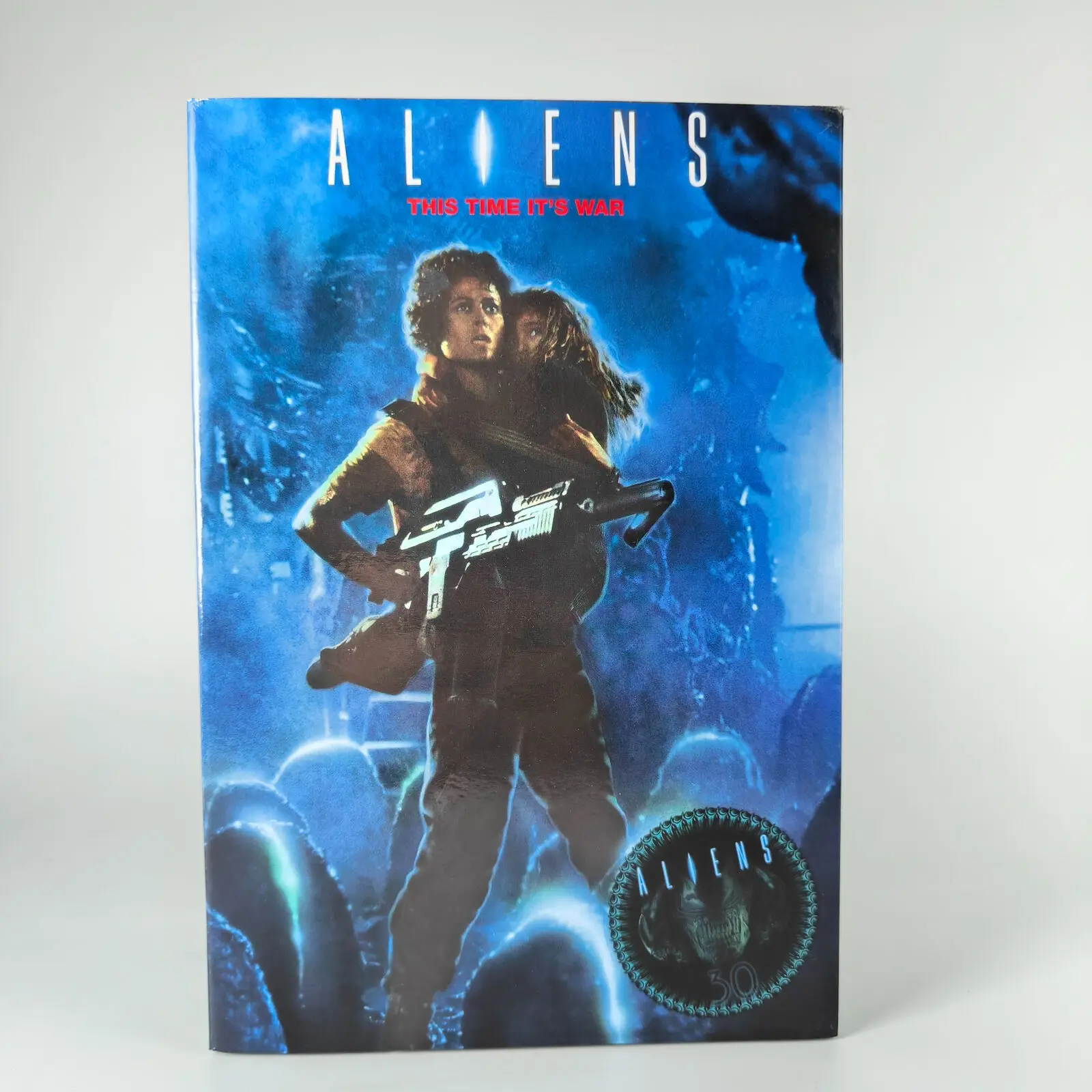 Neca ALIEN 2 Ripley Newt Figure Ellen Giger Xenomorph Facehugger Ripley vs Newt Predator Model Collectible Action Toys Gifts