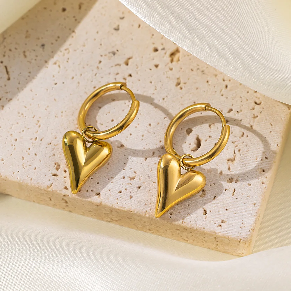 Ramos Stainless Steel Chic Heart Huggie Hoop Earrings Charm Gold Color Tarnish Free Trendy Fashion Jewelry for Women Bijoux