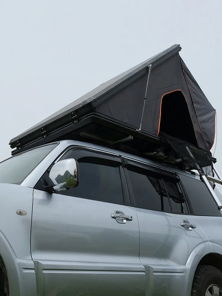 متوفر في المخزون خيمة صدفية من الألومنيوم على السطح هيكل صلب 4-5 أشخاص