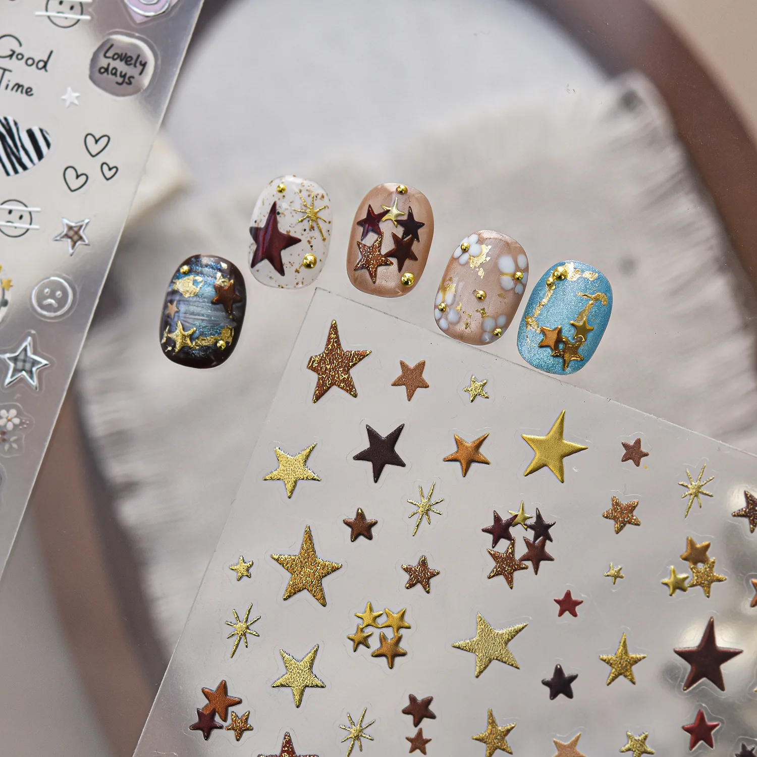 Brown Fall Metal Star Nail Art Stickers Vintage Minimal Five Pointed Star 5D Self Adhesive Nail Decals Elegant Autumn Manicure