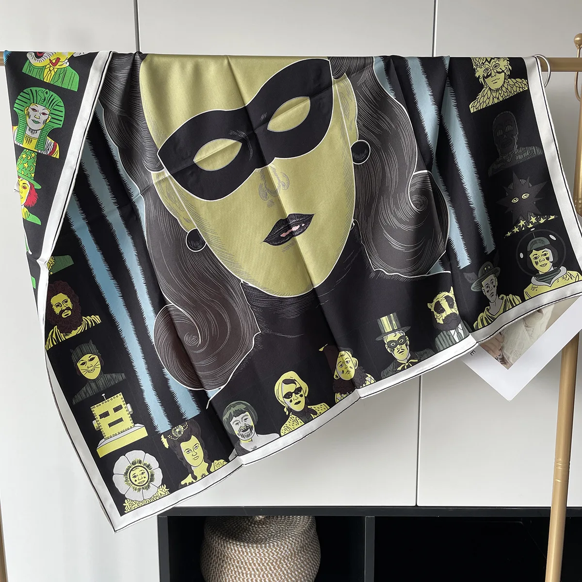 

18MM Silk Scarf Women Mulberry Bandanas 90 Hand Rollerd Shawls Head Neck Hair Scarves Valentine's Day Christmas Gift