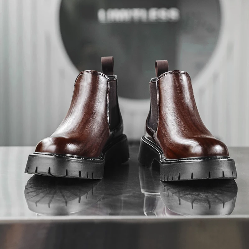 

New Winter Men Chelsea Height Increasing Boots Thick Soled Retro Casual Round Toe Chimney Boots Plush Cotton Boots