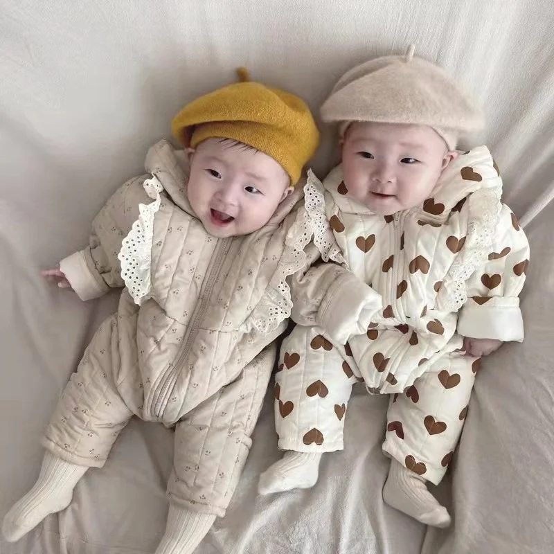 

Winter Baby Jumpsuit Newborn Thickened Warm Kids Fashion Baby clothing Baby girls warm hooded thicken rompers Infants lacework