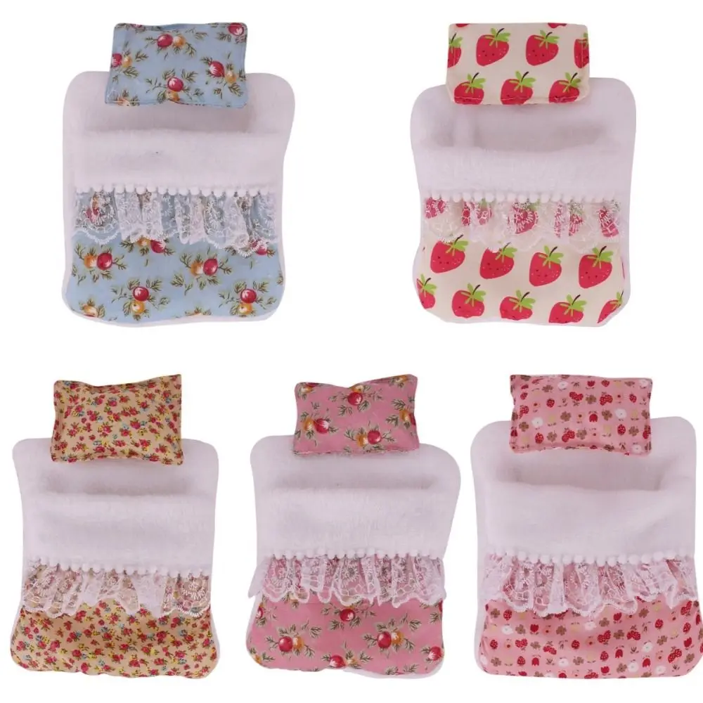 

17cm Doll Sleeping Bag Cute Design Lace Style Plush Doll Bed Flower Strawberry Soft Doll Quilts Pillow Decoration Toys