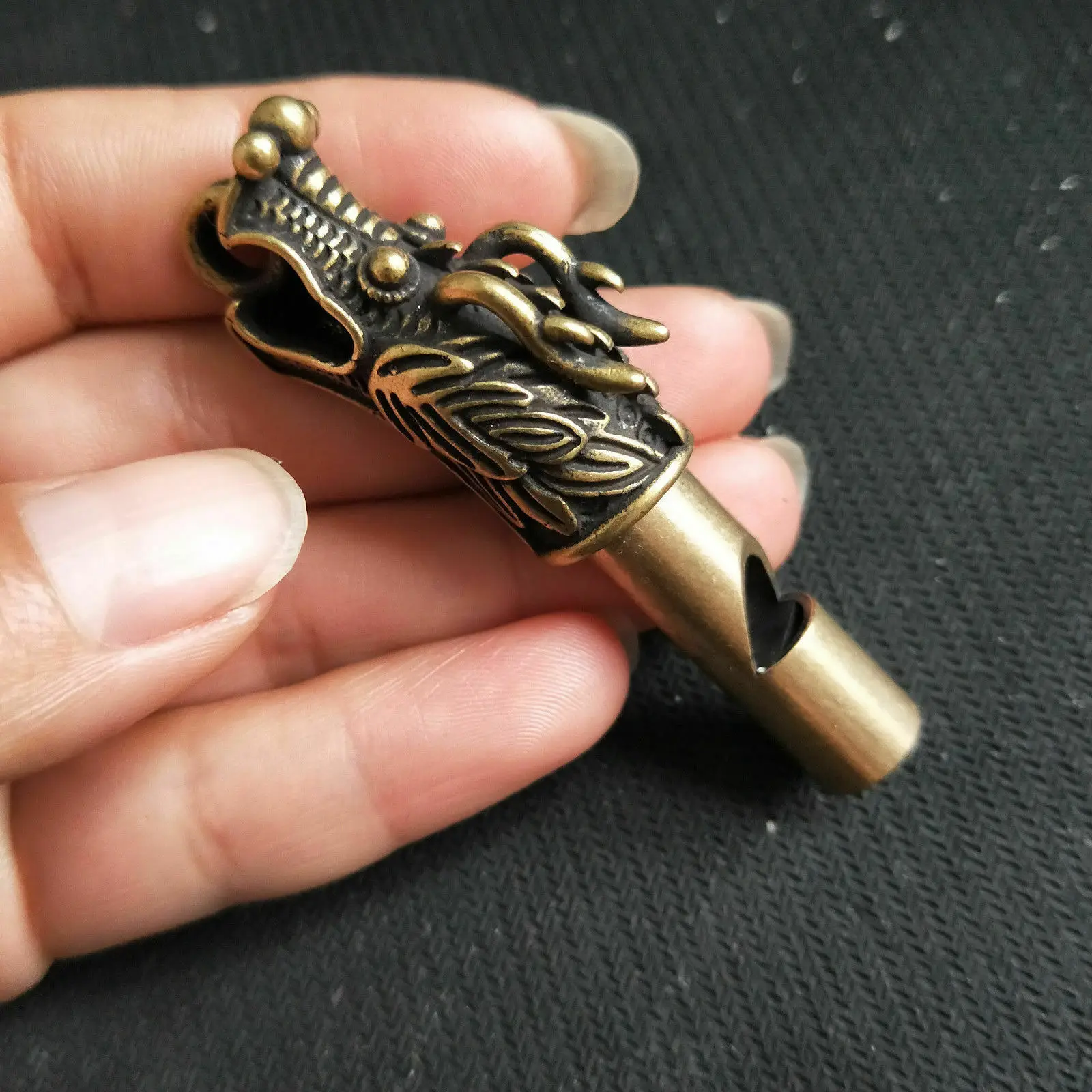 

Exquisite Chinese bronze Hand Carved Dragon statue Loud Whistle