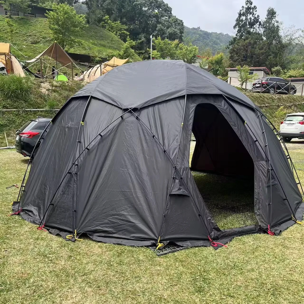 

Hot-selling Custom Ball Tent Large Capacity Camping Tent Waterproof Outdoor Stable Structure UV Protection Durable Family Tent