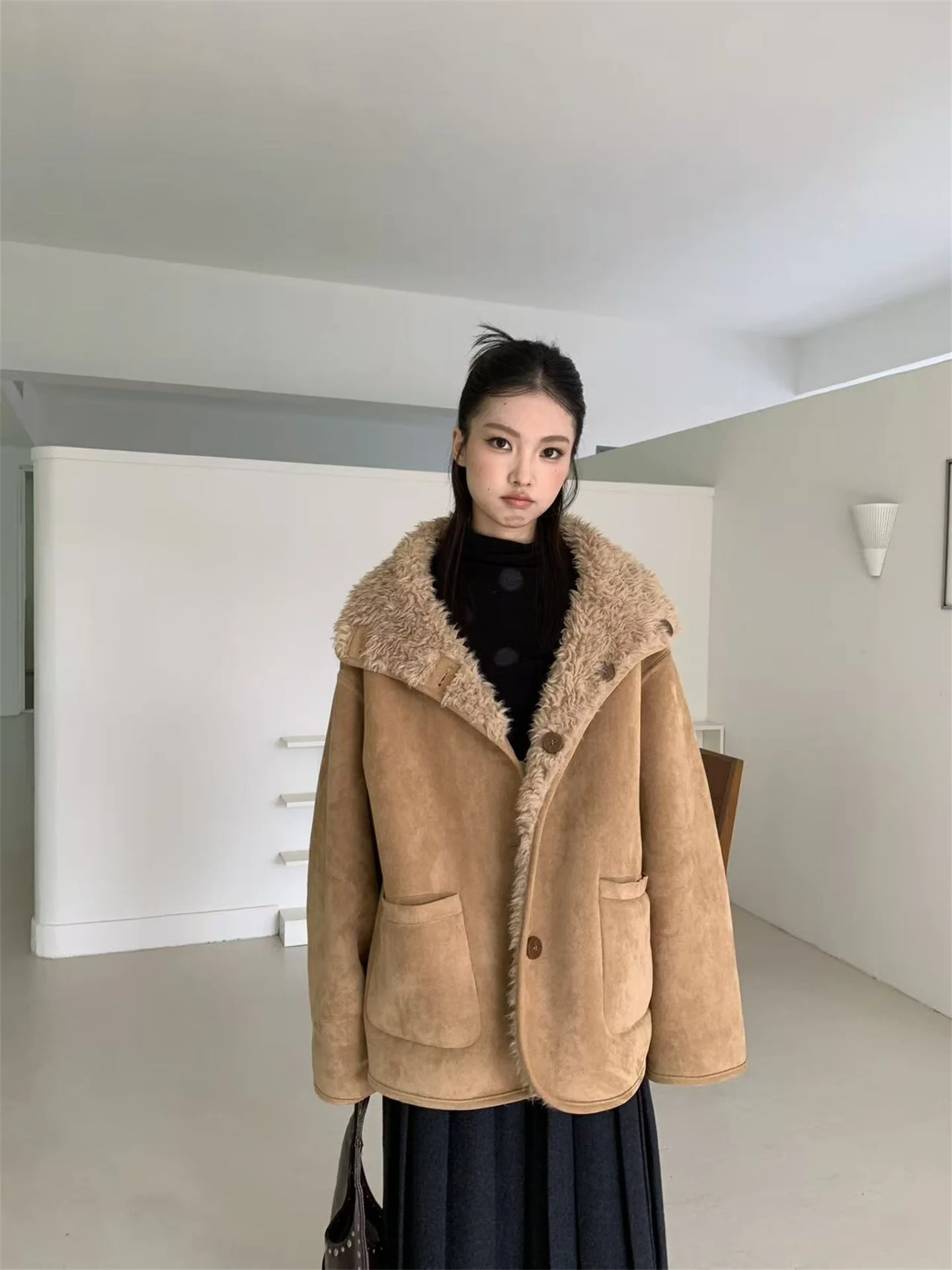 

Sp at Korean Sle Women's Thiened Lamb Fur Jaet Suede Two-Sided Wear Retro Loose Fit Long Sve Coat Warmth Guara...