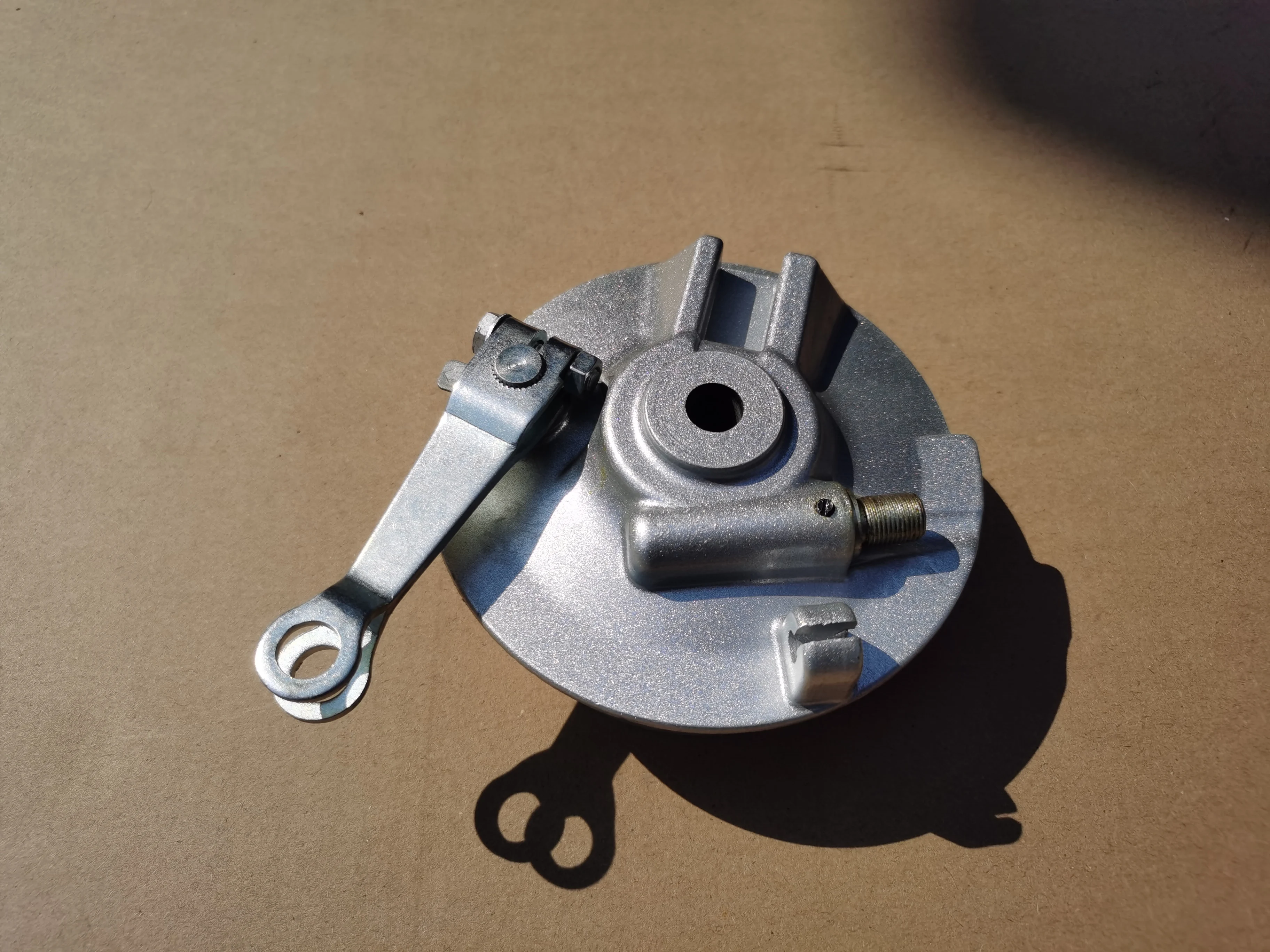 

aftermarket CT70 TRAIL DAX70 FRONT WHEEL HUB COVER