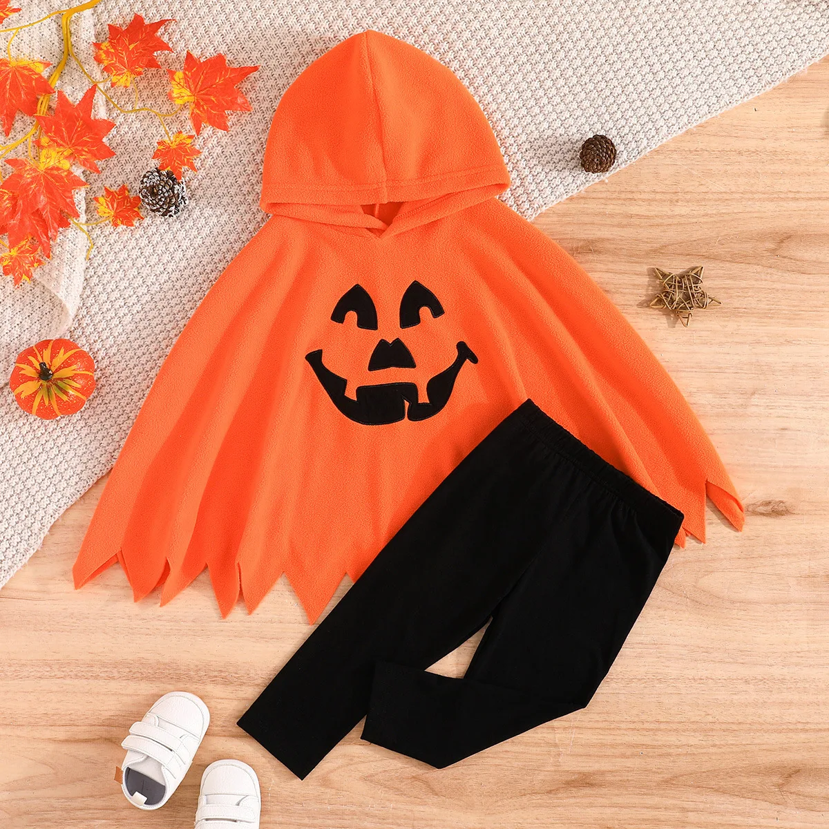 

Костюмы на Хэллоуин, одежда для маленьких мальчиков, топ с принтом смайлика и штаны, комплекты из двух предметов, хлопковая одежда с длинными рукавами для малышей