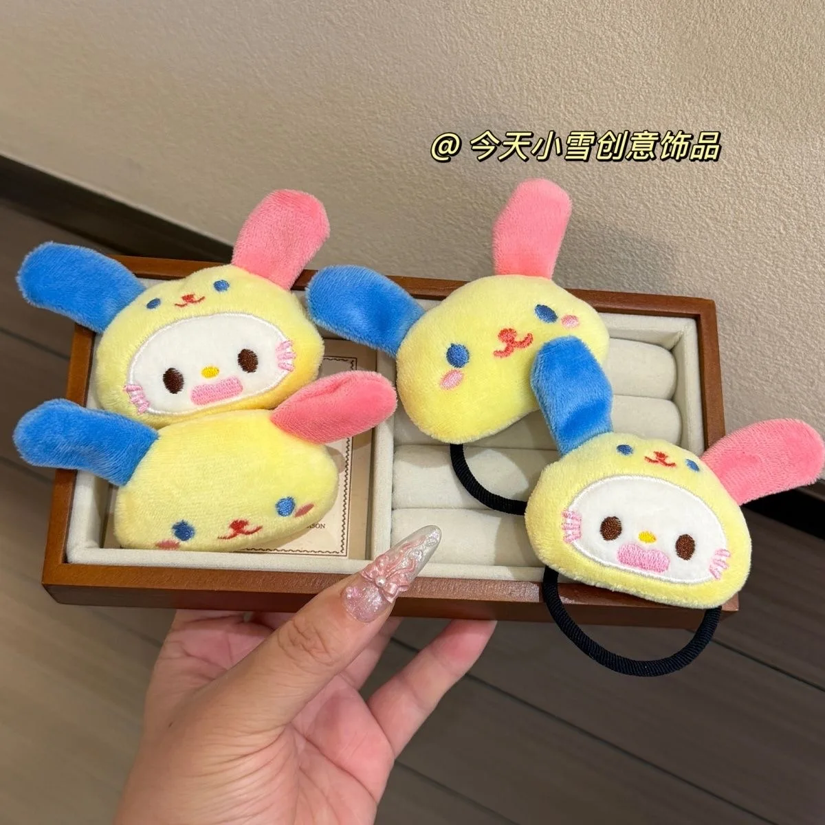 

4Pcs Usahana Cross Dressing Hello Kitty Plush Hair Tie Rope Headband Decoration Bang Styling Bb Clip Pet Hair Hairpin Decoration