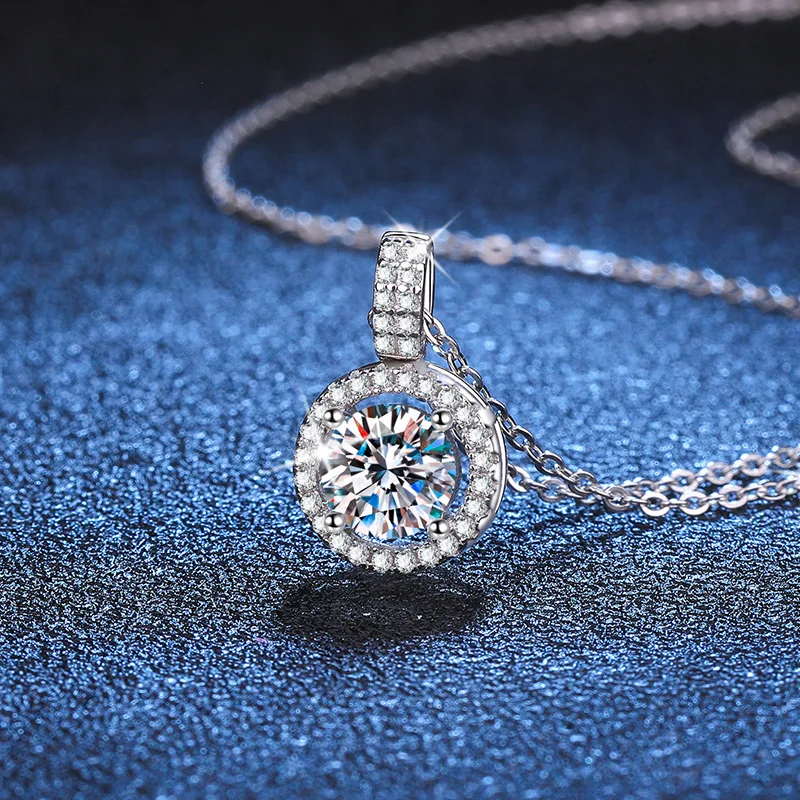 D color moissanite necklace micro-encrusted diamond round bag pendant clavicle chain 1 carat silver necklace platinum PT950 mark