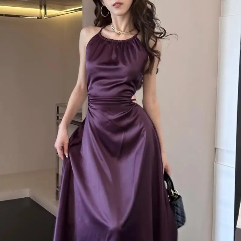 2024 Summer New High End Celebrity Style Off the Waist Design Hanging Neck Dress Elegant Waist Closing Slimming Long Dress