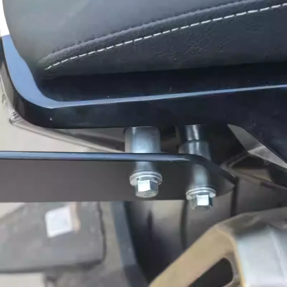 Suitable for Benda Tangdao 700 rear rack, LFS700 luggage rack, tail box rack modification accessories, aluminum alloy tail box