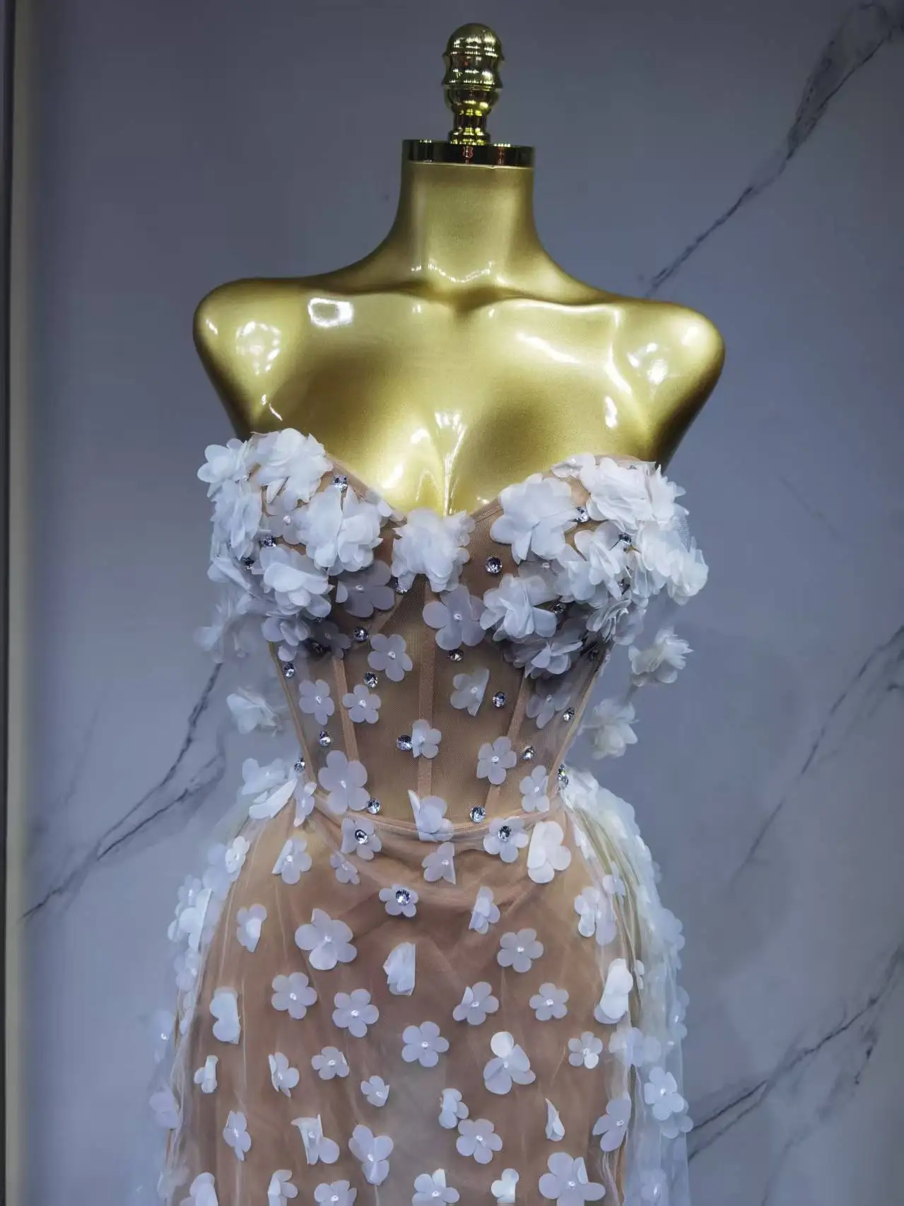 Vestido largo Sexy sin tirantes para mujer con detalle de cristal de flor blanca elegante ropa de actuación escénica para fiesta y Club nocturno