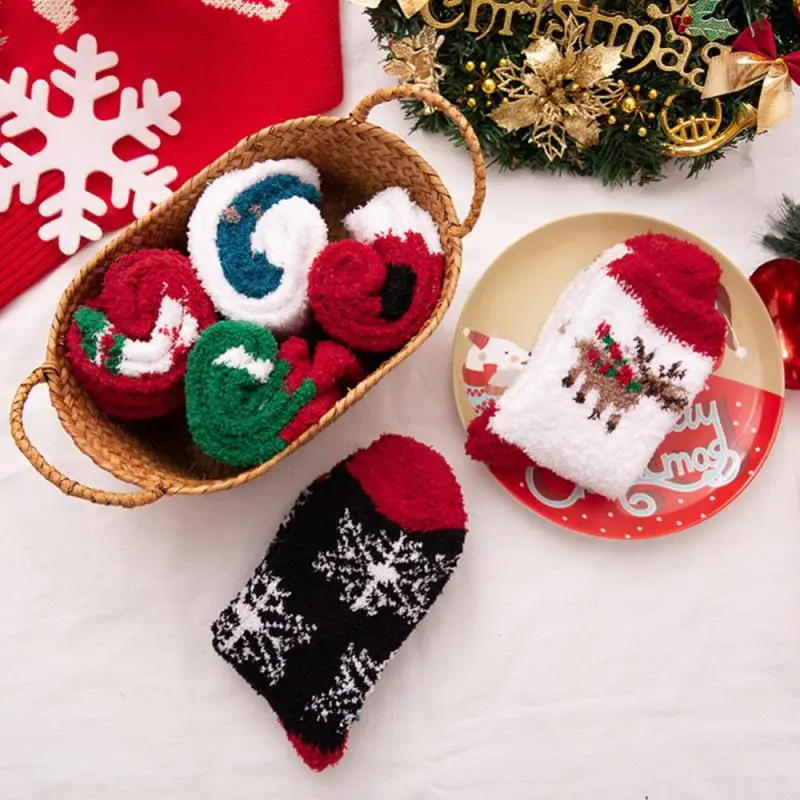 1 Pairs New Autumn And Winter Christmas Thickened Cute Warm Coral Fleece Socks Velvet Santa Fawn Snowflake Women Socks