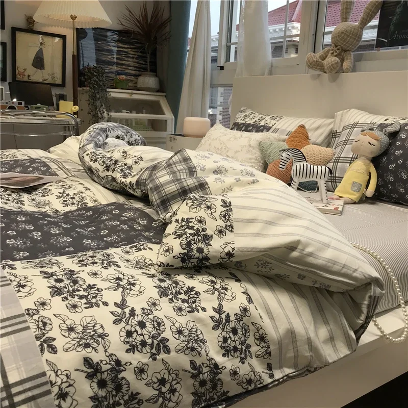Fashion color matching literary and pastoral style small floral bed four-piece cotton pure cotton quilt cover