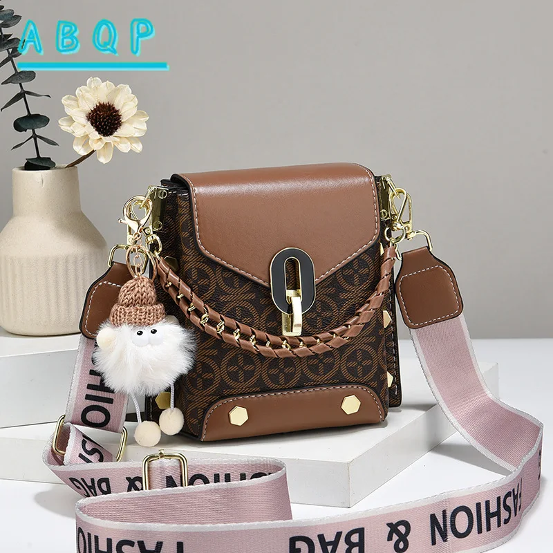 

New Women's Shoulder Bag Fashion Trend Mini Women's Shoulder Messenger Bag Cartoon Casual Mini Mobile Phone Bag High Quality