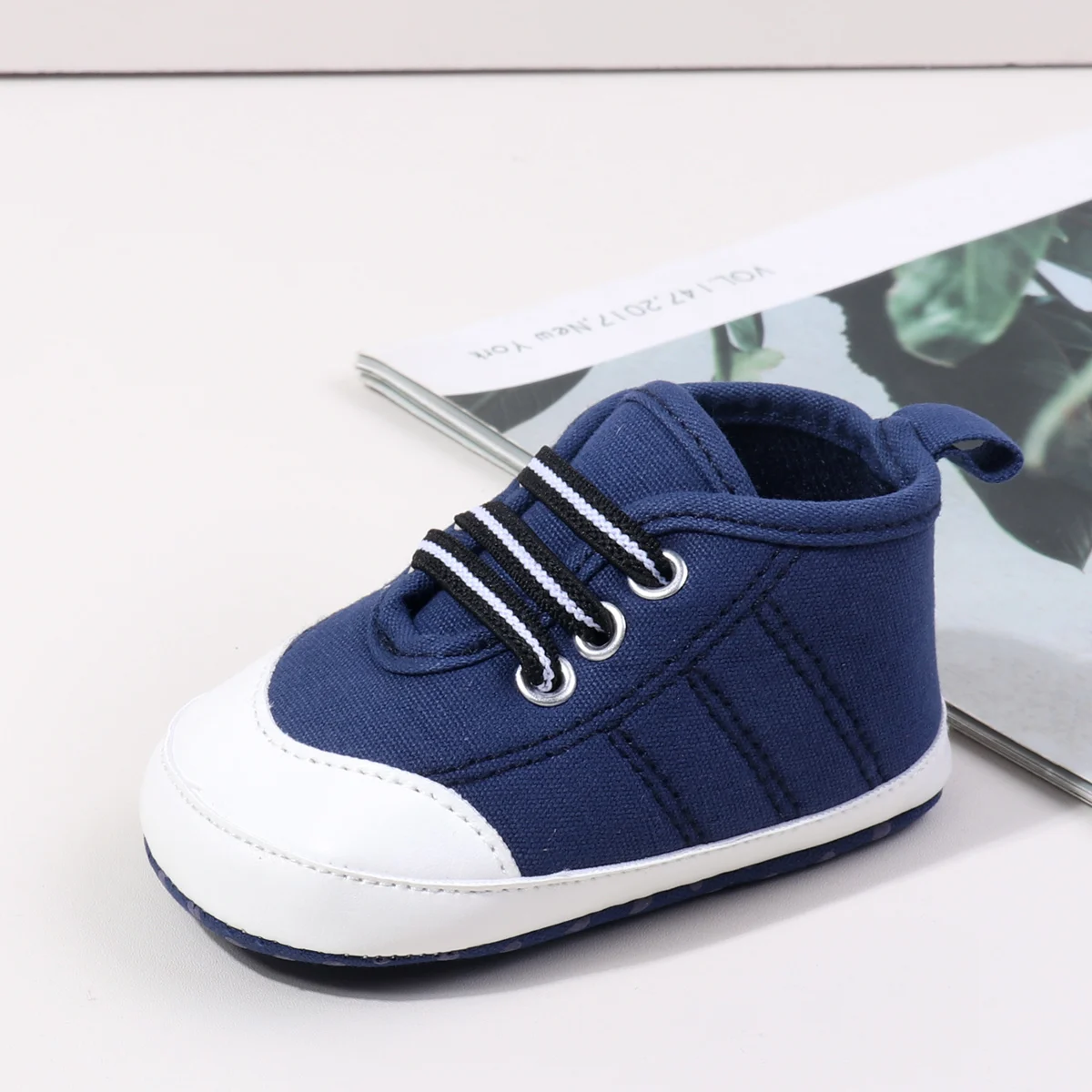 تصميم قماش للأطفال من عمر 0 إلى 18 شهرًا للأولاد والبنات أحذية المشي الأولى للأطفال الصغار للربيع والخريف مع أحذية قطنية ناعمة