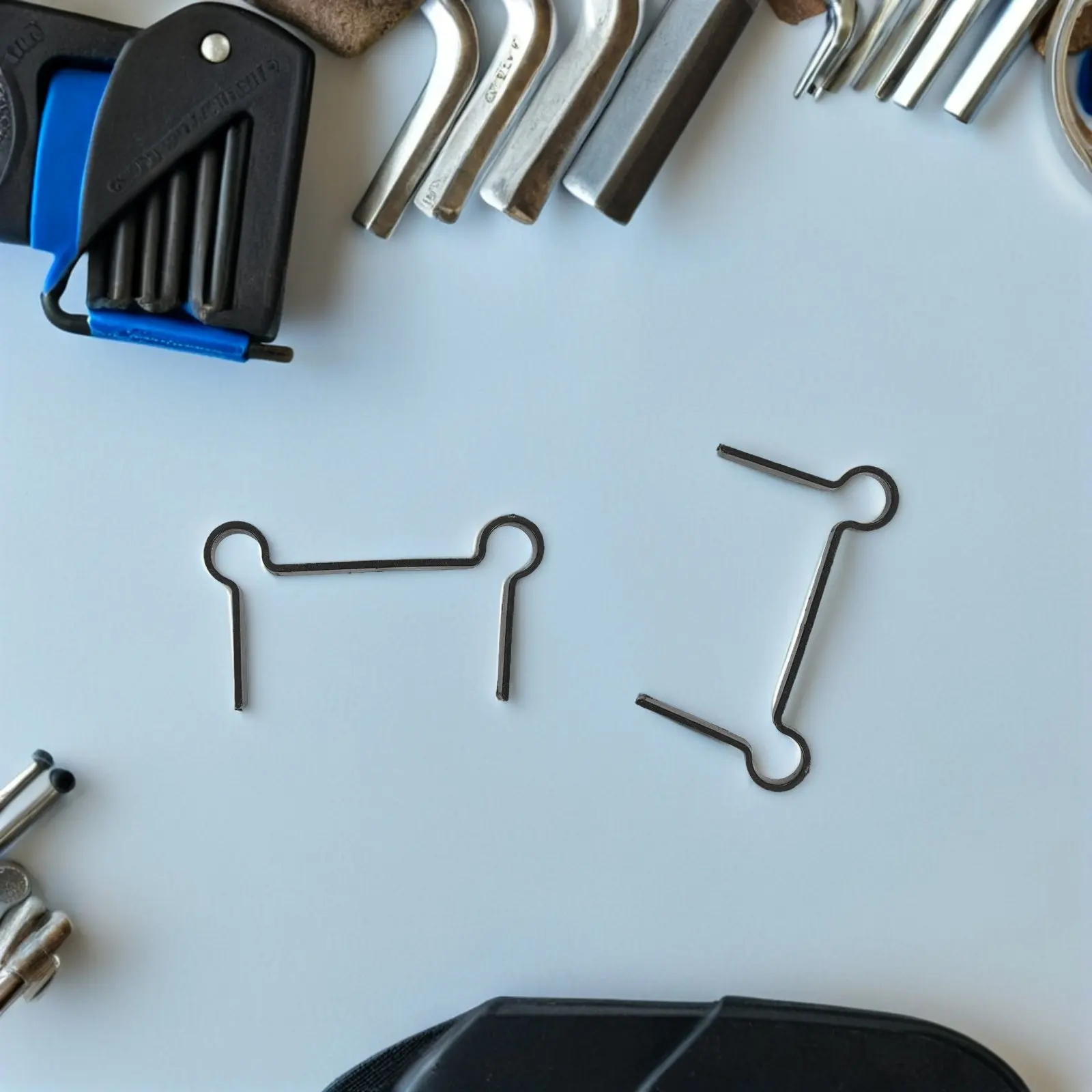 

2 шт. резиновые прокладки для душевых дверей, высокоэластичные, противоскользящие, для замены зажимов стекла, для безрамных душевых дверей в ванной комнате