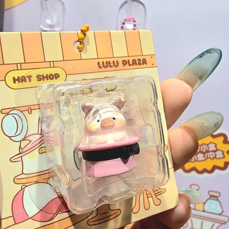 Toyzeroplus Lulu The Piggy Plaza Series Tiny Grain Mystery Box Mini Card‑Backed Figure Car Ornament Desktop Decoration Gift