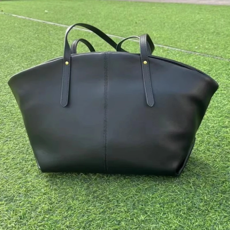 

Genuine Leather Women's Tote Bag 2026 New Style Fashionable Casual Single Shoulder Bag Large Capacity Cowhide OL Commuter Bag