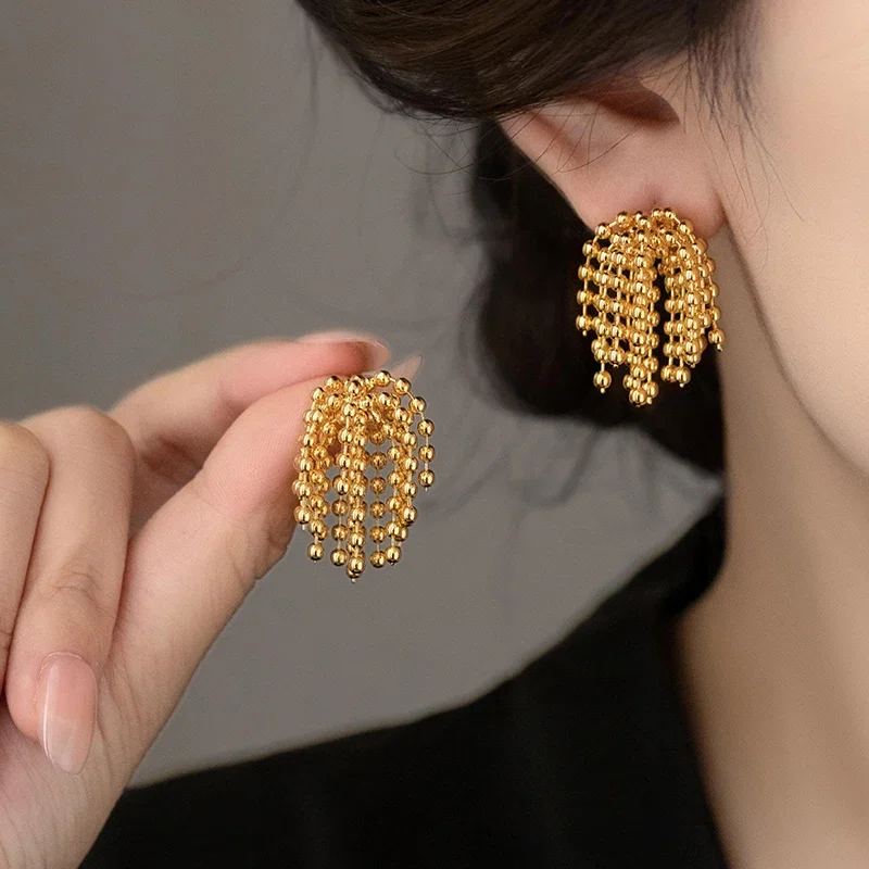 French new design fashion jewelry 18K gold plated metal ball tassel earrings Morden women's daily work accessories