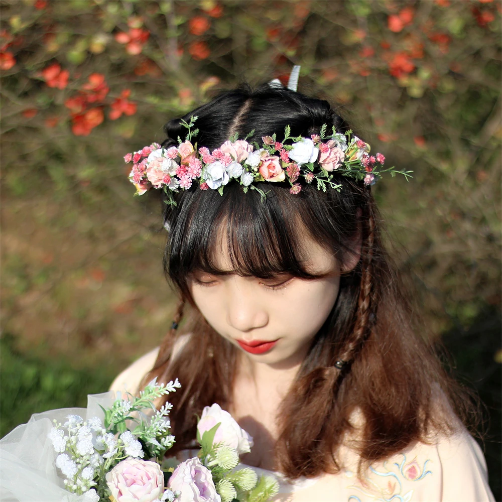 Heißer Verkauf Frühling Böhmische Blume Krone frauen Strand Hawaii Blumen Girlande Romantische Faux Rose Hochzeit Kränze Stirnband Blumen – Detail 4