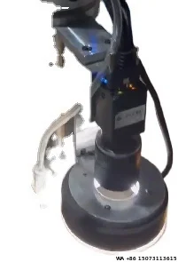 ビジョンカメラ搭載の協働ロボット - 産業用選別ロボット