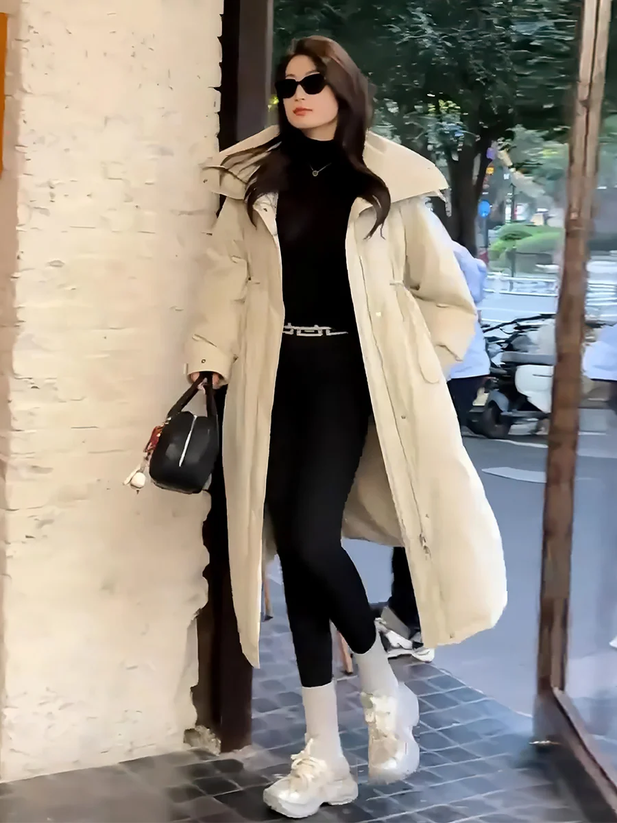 Piumino lungo da donna Jaet 2024 Inverno Thiened Dstring con cappuccio Caldo e accogliente Pendolarismo Sle Bianco Du Feather No Brand