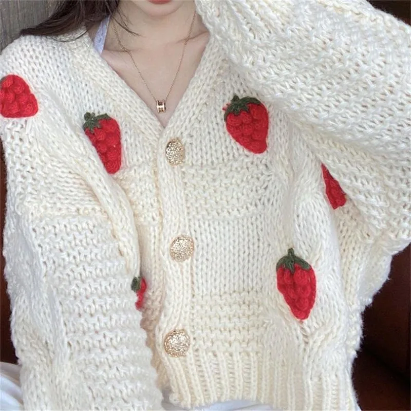 

Women'S White Knit Cardigan Sweater Embroideried Strawberry Harajuku Korean Y2K V-Neck Long Sleeves Sweaters Vintage Winter