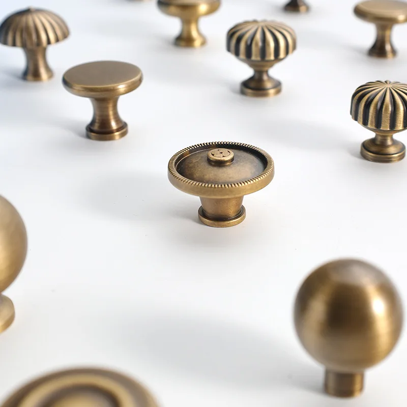 Factory Direct Bronze Brass Handle Retro Single Hole Ball Cabinet Door Drawer Handle French American Small Handle