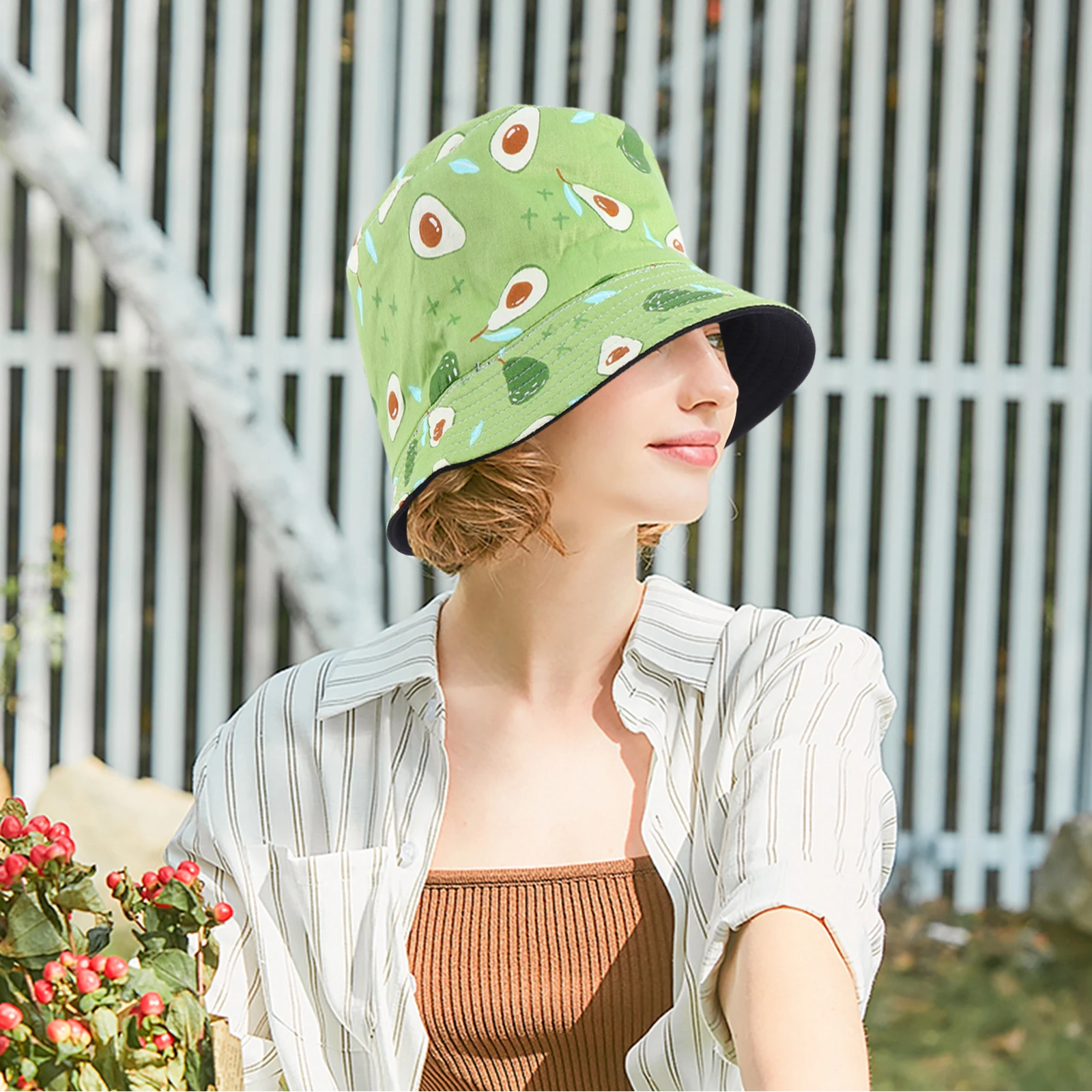 

Fruitful Reversible Bucket Hat Fruits Printed Anti UV Cap Cotton Lightweight Breathable One Size Travel Outdoor Strawberries