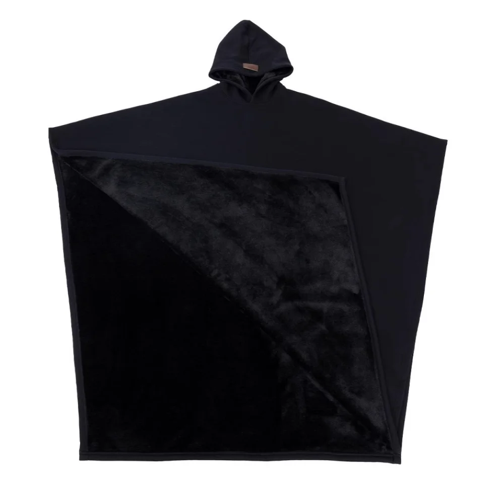 New Good Quality Indio Cloak Hoodie Blanket Punk Loose Cloak top With Hat Solid Color Men Sweatshirt Casual Autumn and Winter