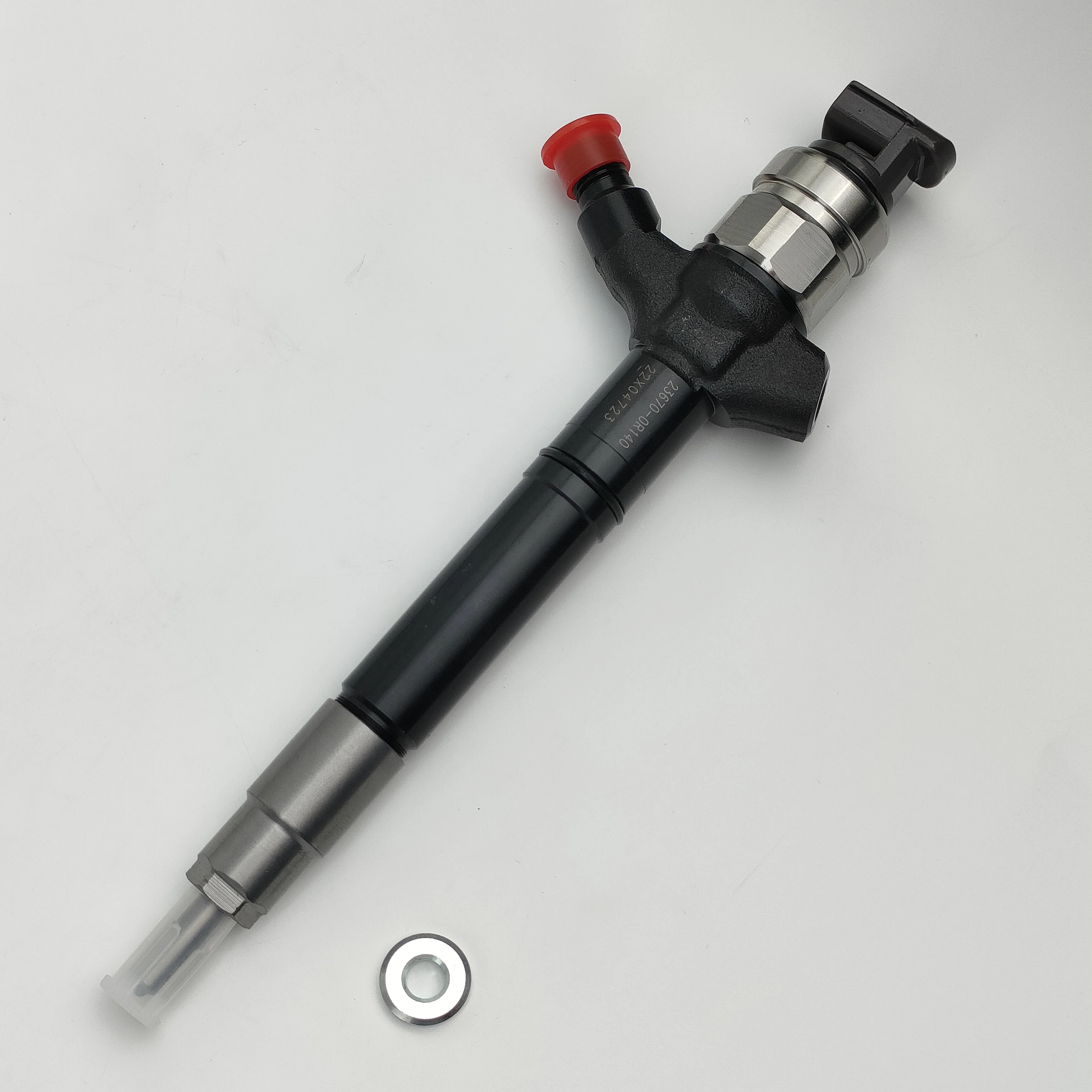 High Quality Common Rail Injector 095000-7300 23670-0R140 Fuel Injector