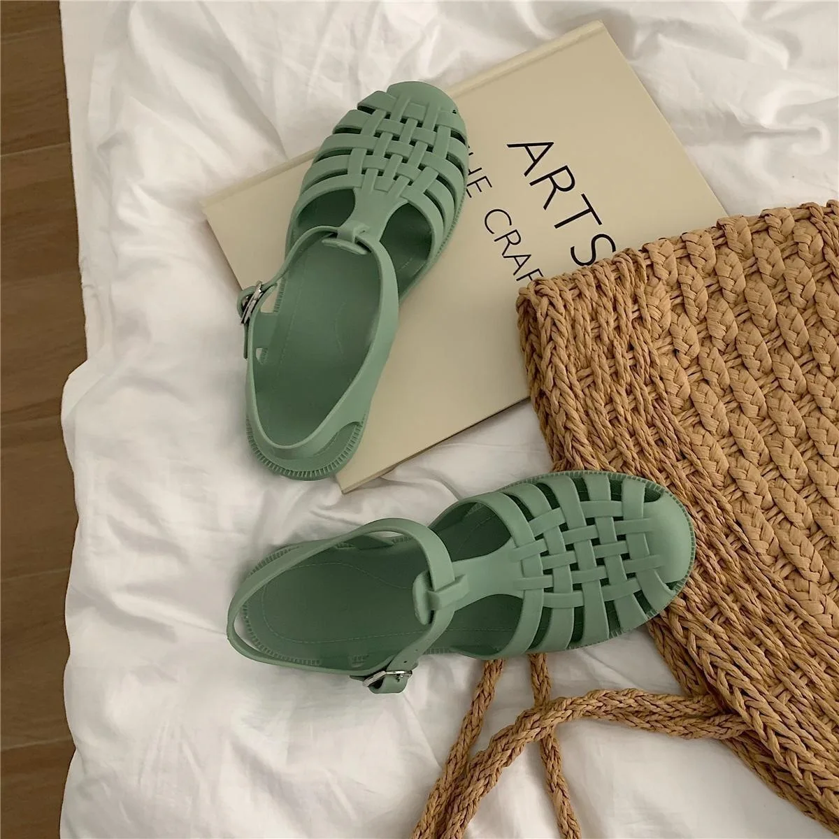 Women's Roman Style Hollow out Woven Flat Jelly Sandals Fairy Tale New Summer Breathable Casual Comfortable Low Heel Sandals