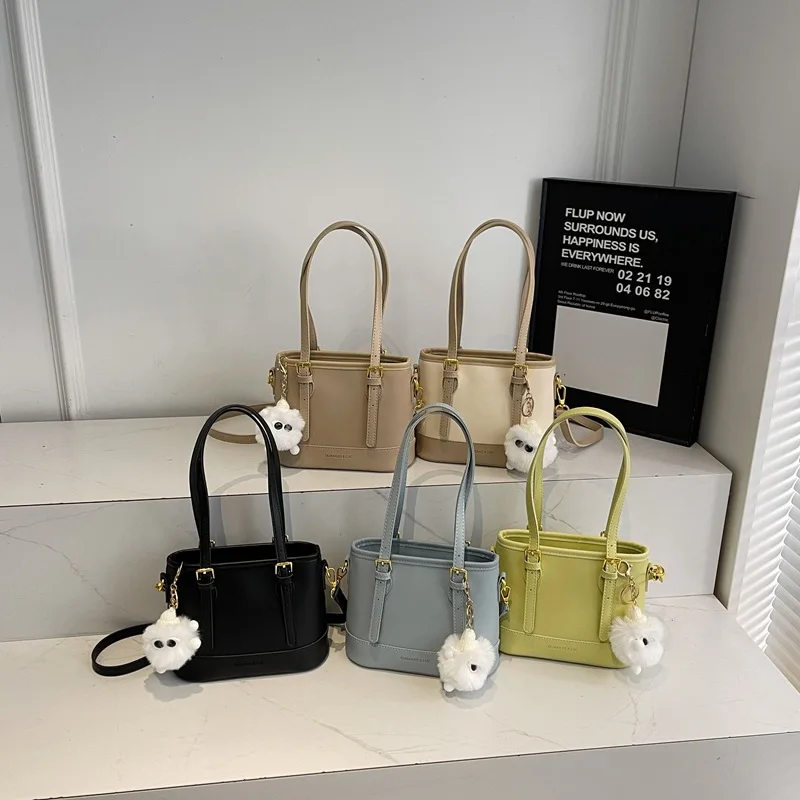 

2025 Summer New Pure Color Chic Water Bucket Bag Women's Elegant Versatile Shoulder Crossbody Handbag Niche Design