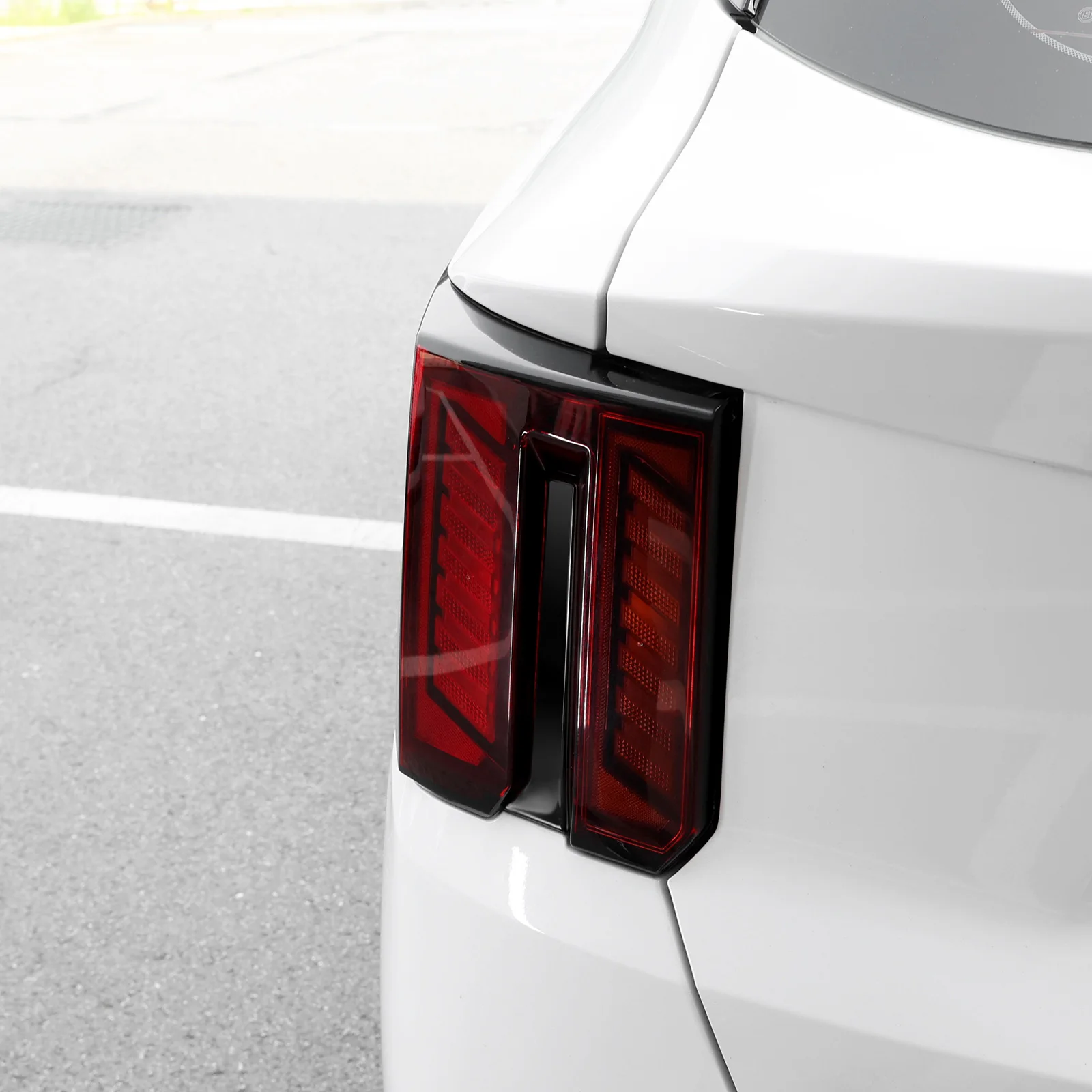 Car ABS Carbon Fiber Black Rear Brake Light Decal Stripe Cover For Kia Sorento MQ4 2024 Exterior Styling Mouldings Decoration