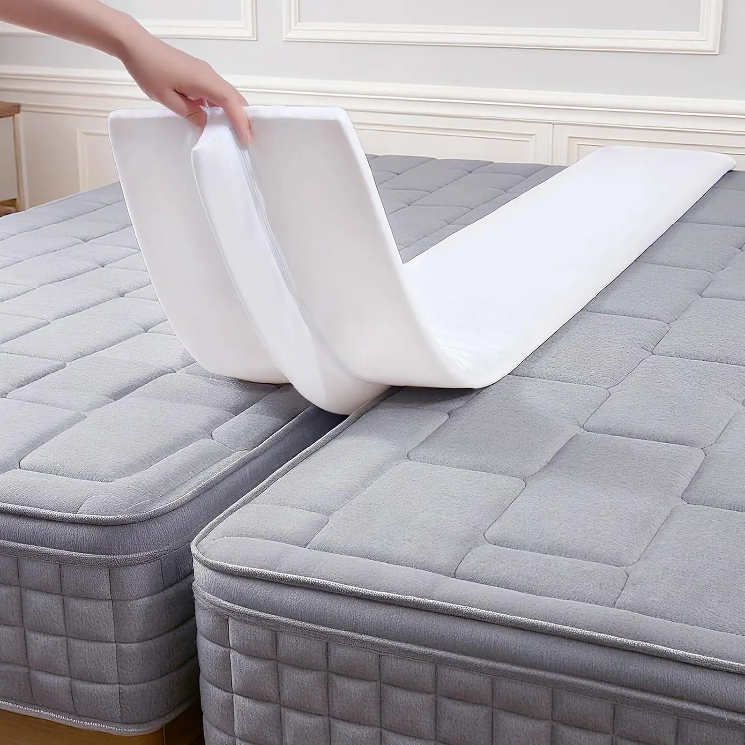 

Переходник для двуспальной кровати в королевскую (80 x 12 дюймов), ультраширокий и тонкий, с Т-образным профилем (0-3 фута) и улучшенной конструкцией.