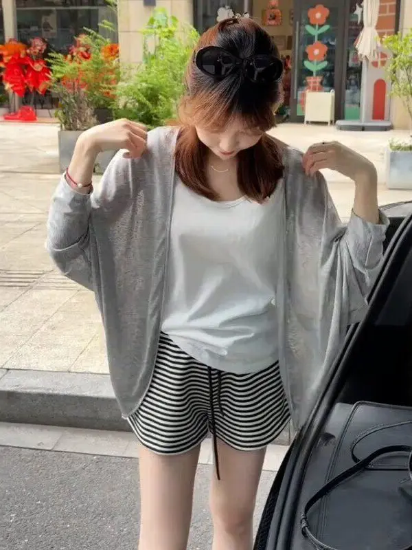 

Lightweight Batwing Sleeve Sun Protection Cardigan And Striped Shorts Set Women's Spring Summer Fashion Casual Wear