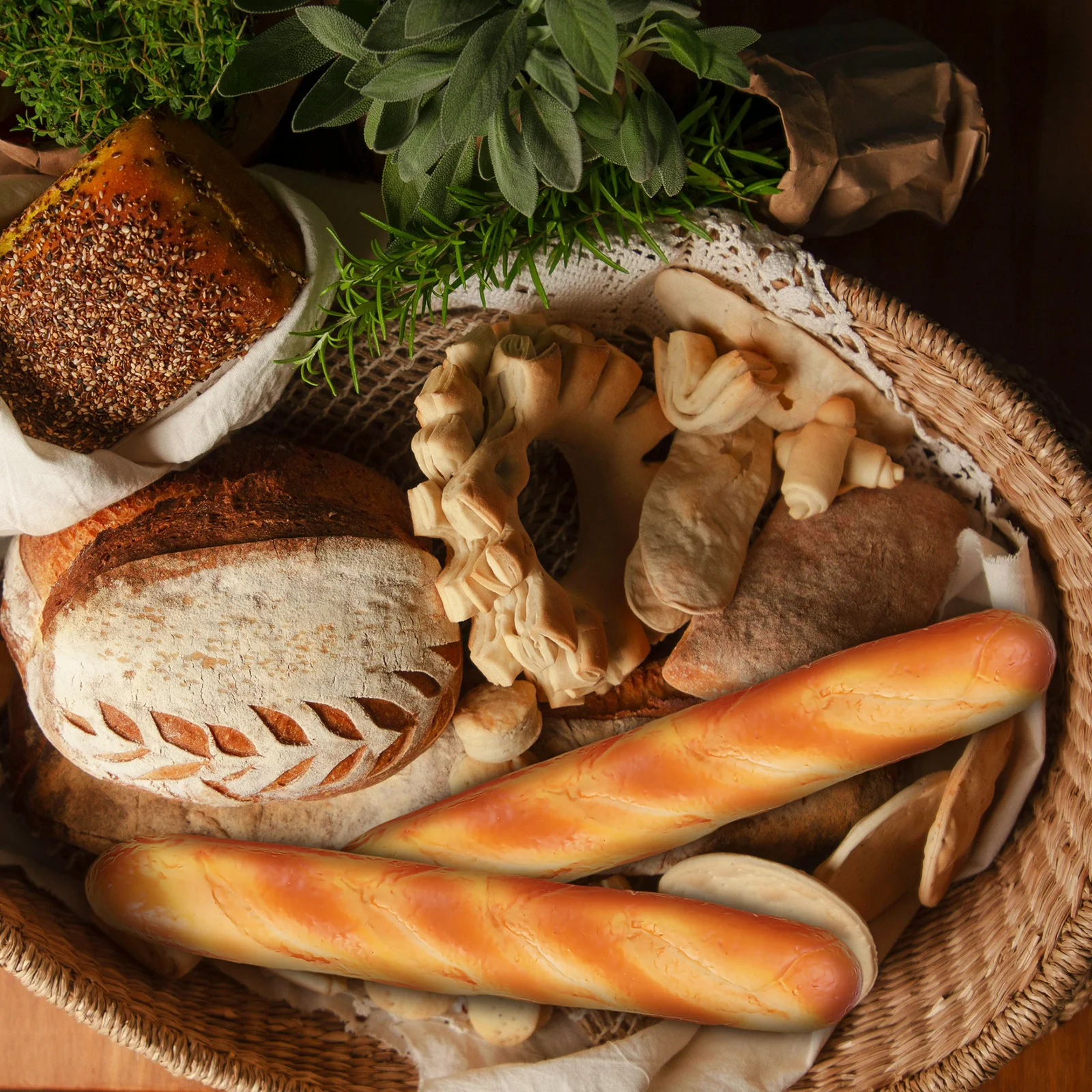 

2Pcs Faux Bread Realistic PU Artificial Loaf for Kitchen Decor Bakery Display Photography Props Simulation Food Set