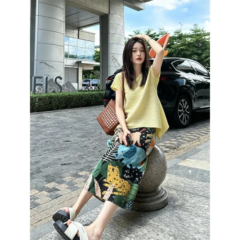

Miyake Pleated Skirt Set Plisse 2026 Fashion Top Printed Skirt Set Women Summer Versatile Slimming Loose Pleats Two-Piece Set