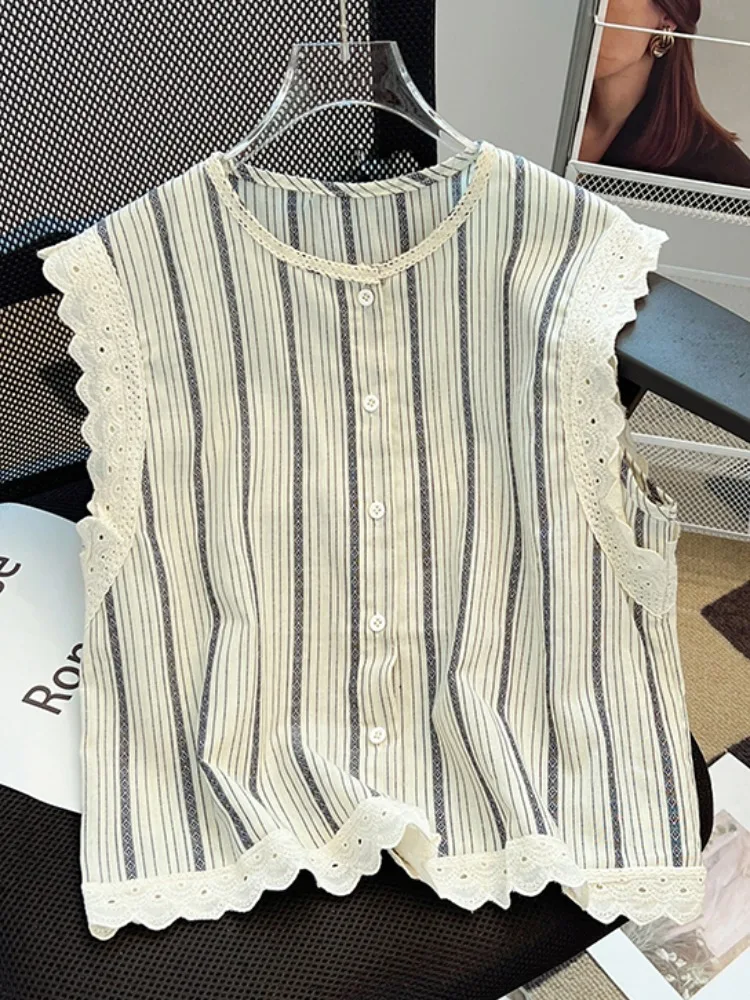 

Summer ort Lace Trim Splice Stripe Svel Women's irt Original Design Slim Fit Button Hollow out Flng Sve Top